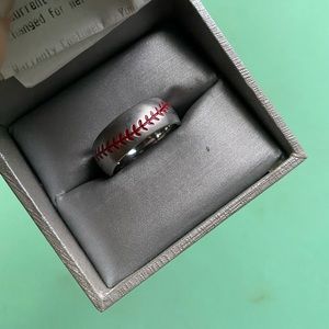 Men’s wedding band
